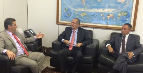 Ministro da Ciência, Tecnologia e Inovação recebe gestores da Fapeal